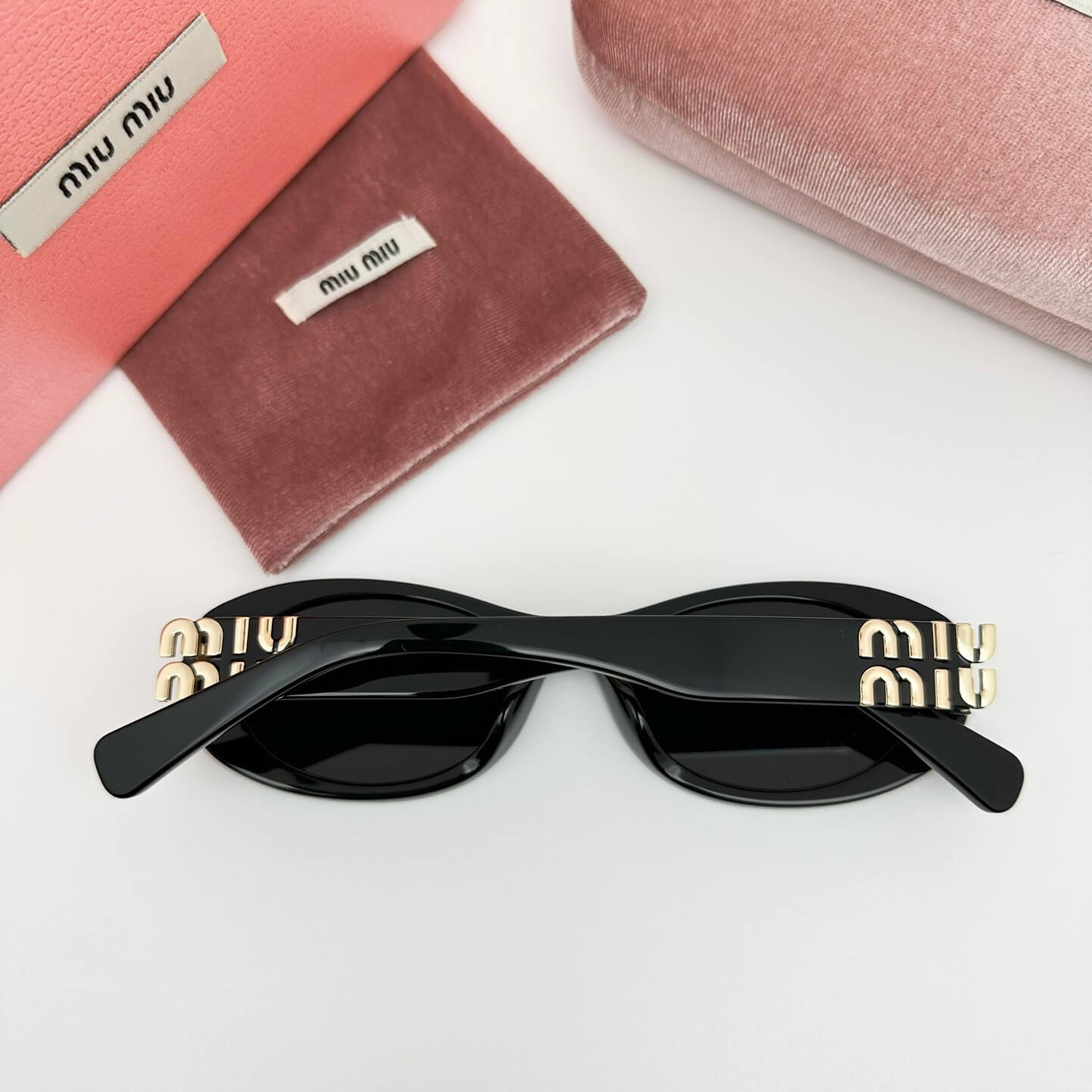 Metal Letter Design Sunglasses